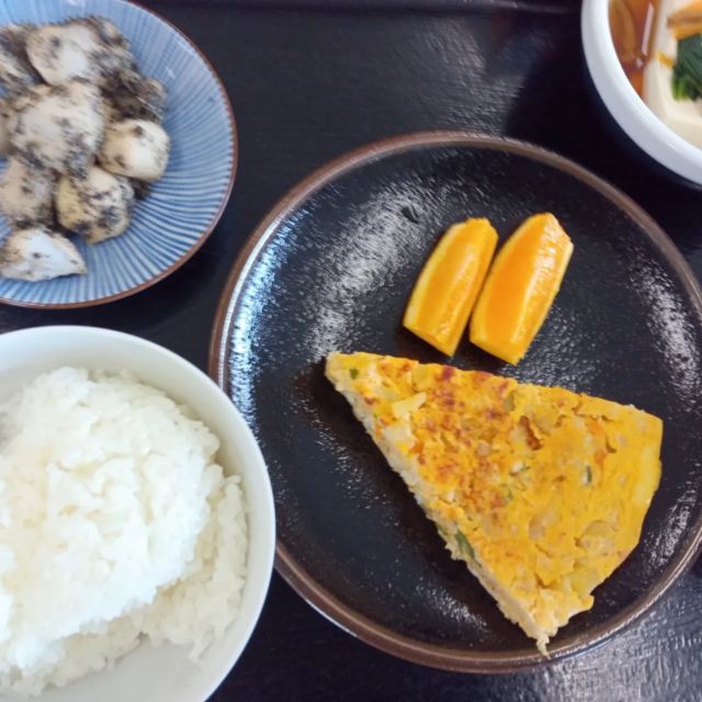 こんにちは🤗🌟🌟

お盆休みあっという間に過ぎましたね☺️

みなさん、体調など崩されませんでしたか？

熱中症の緊急搬送が多いそうです😱💦

こまめに水分を摂って、冷房など、どうか涼しいところでお過ごし下さいね🙇♥️

台風や地震など自然災害など心配なこともありますが、気をつけて過ごしましょう🙂

#富山市内デイサービス
#デイサービスいずみ
#毎日手作りランチ
#機能訓練
#レッドコード